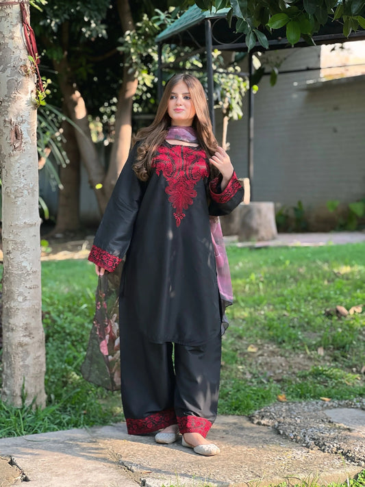 Black Rose Embroidered 3pcs - UK