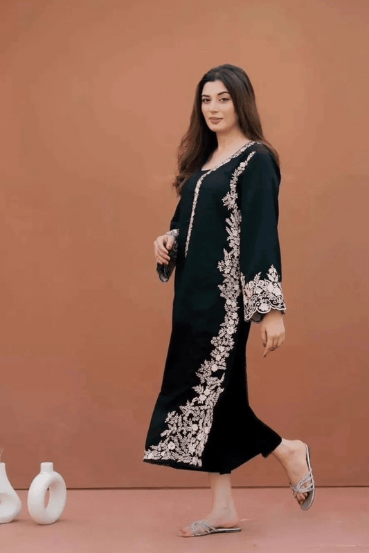 Black Eyed Embroidered 2pcs - UK