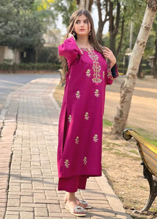 Rosebud Embroidered 2pcs - UK